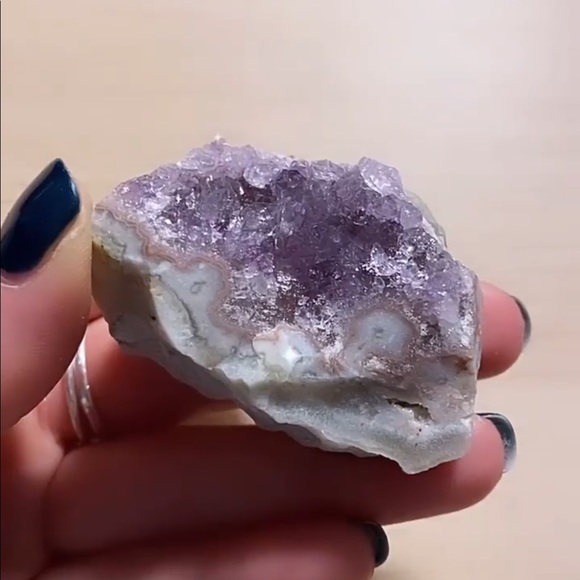 Raw Amethyst Geode crystal Clusters - Picture 7 of 11